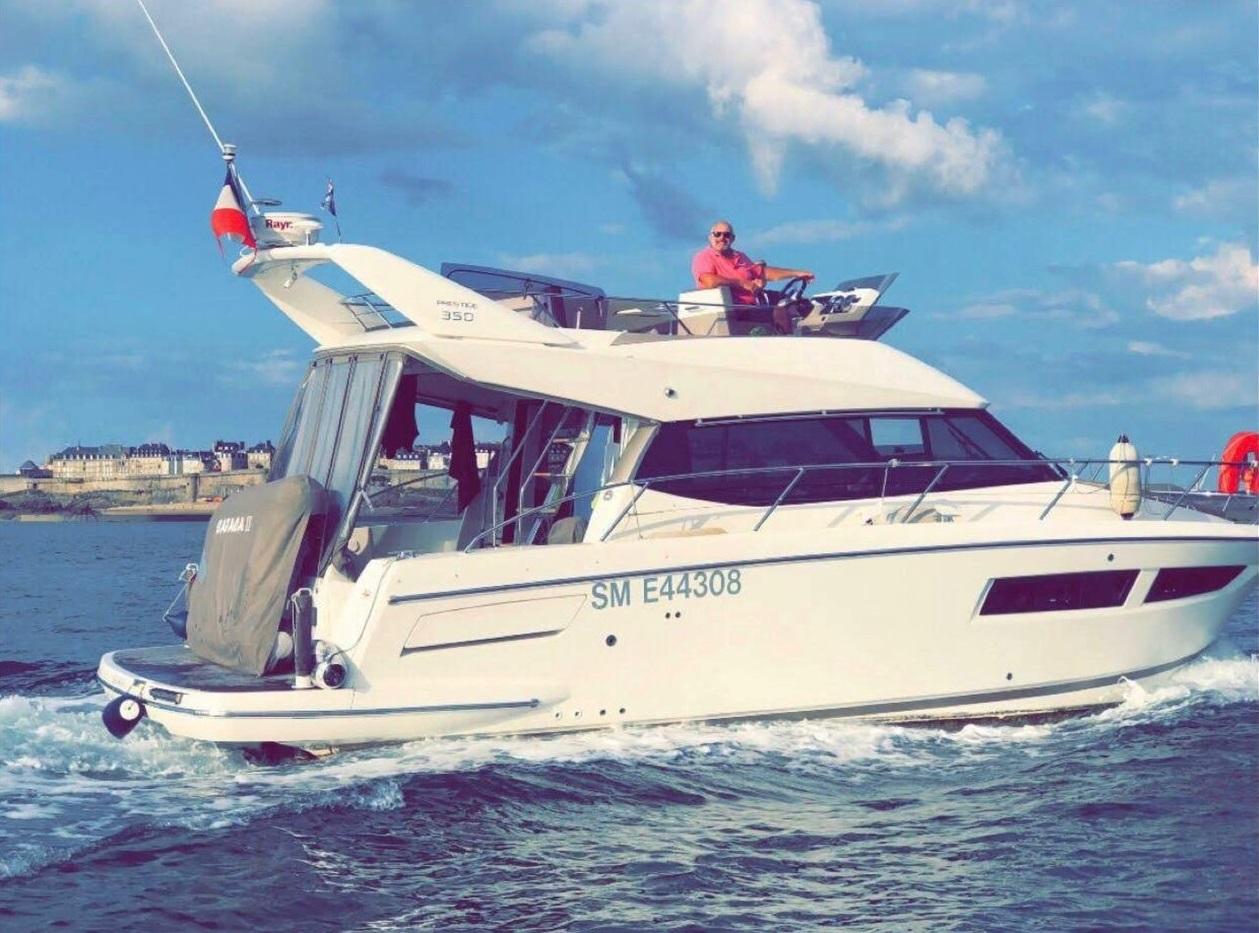 PRESTIGE 350 FLY