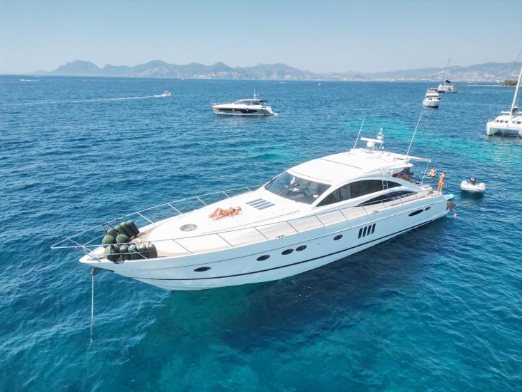 PRINCESS V70