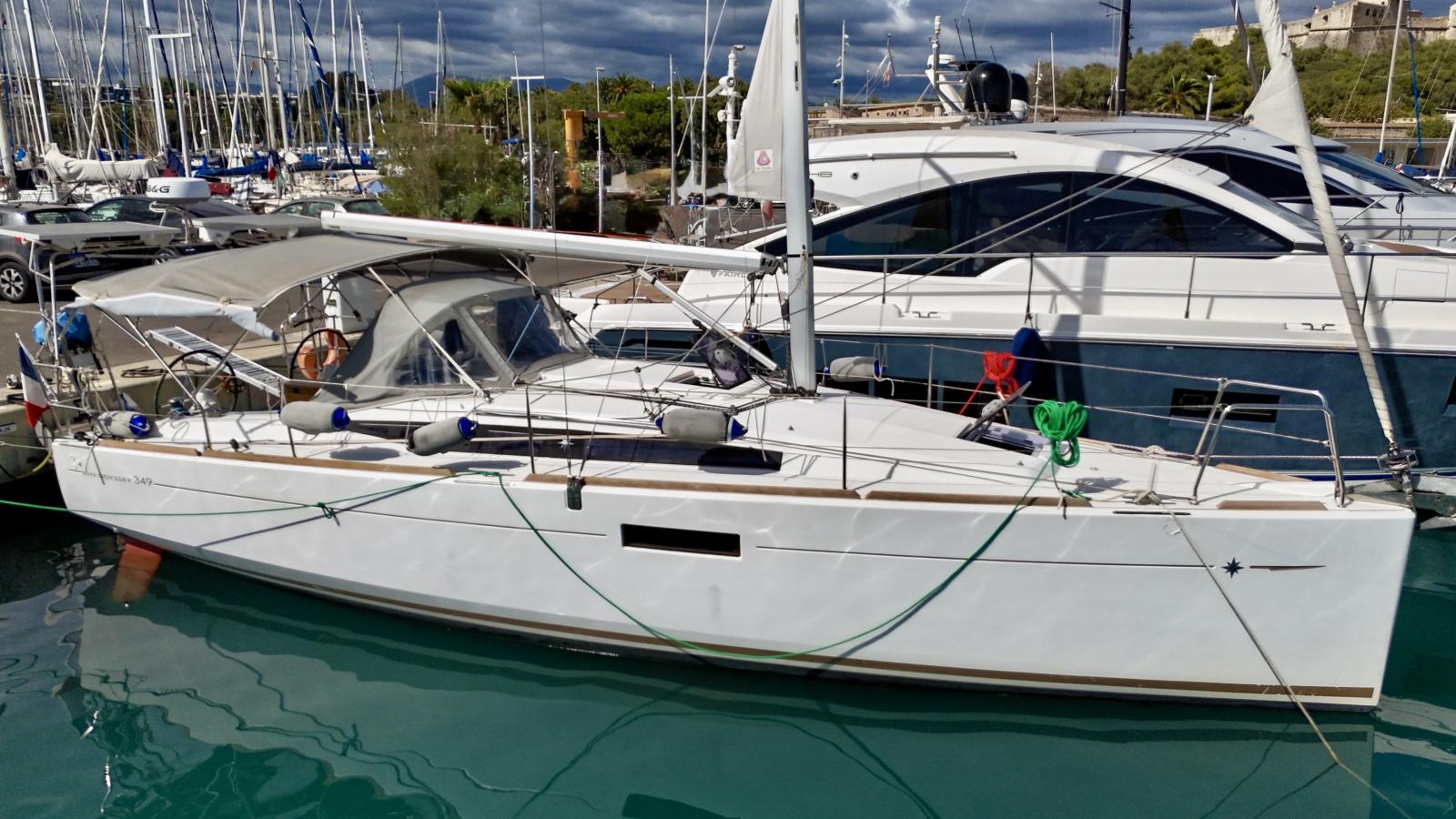 Sun Odyssey 349