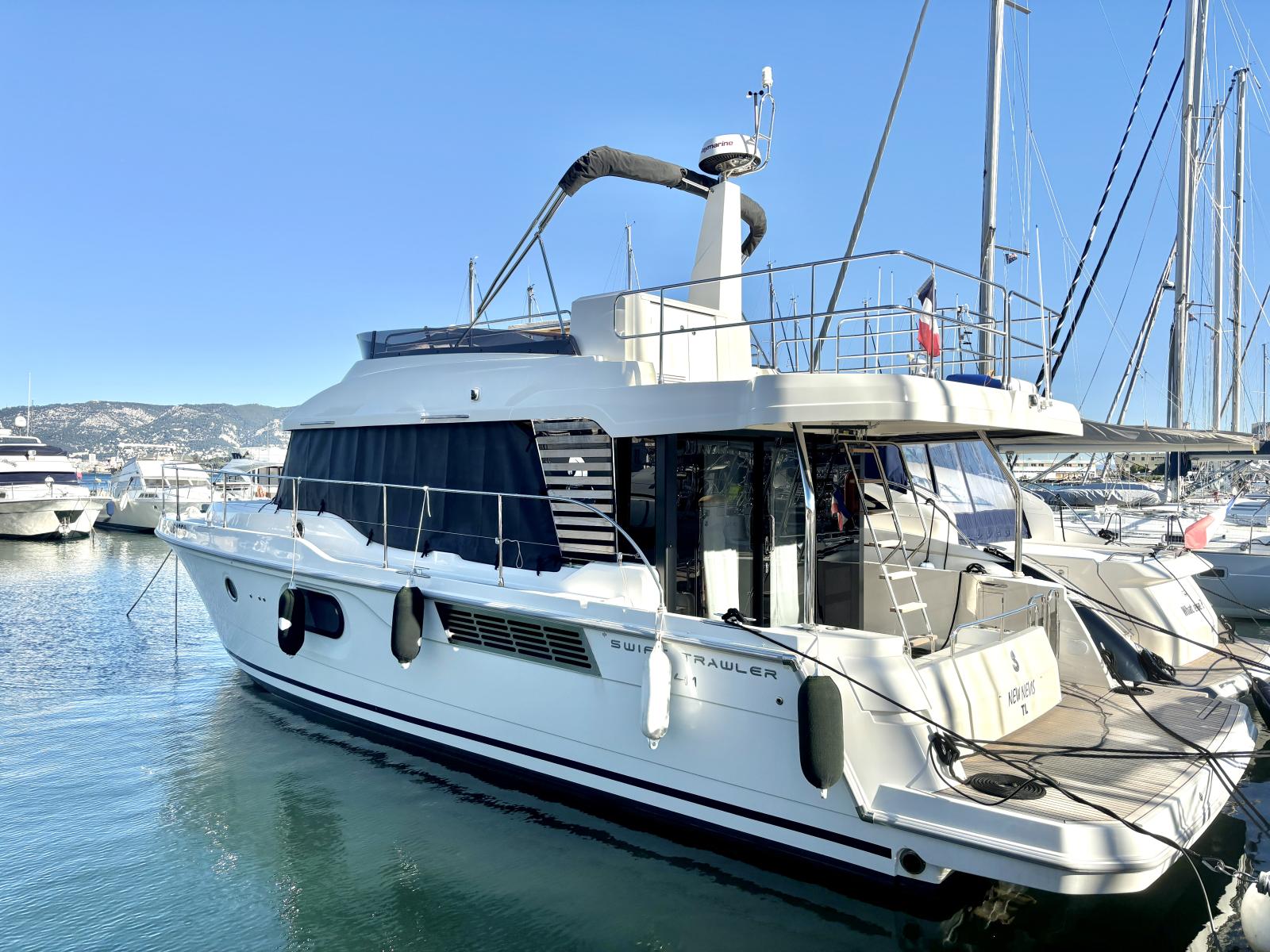 SWIFT TRAWLER 41 Fly